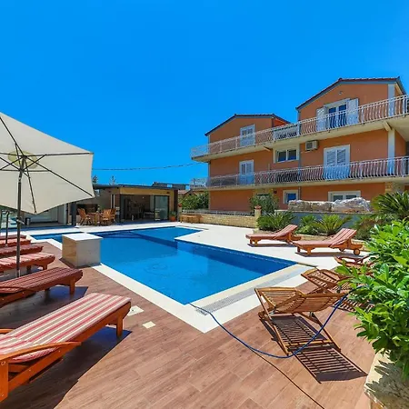 Lovely In Kastel Stari With Kitchen * Kastela