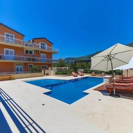 Amazing In Kastel Stari Lejlighed